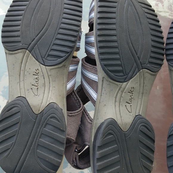 Clarks womens closed toe sandals - Picture 3 of 3